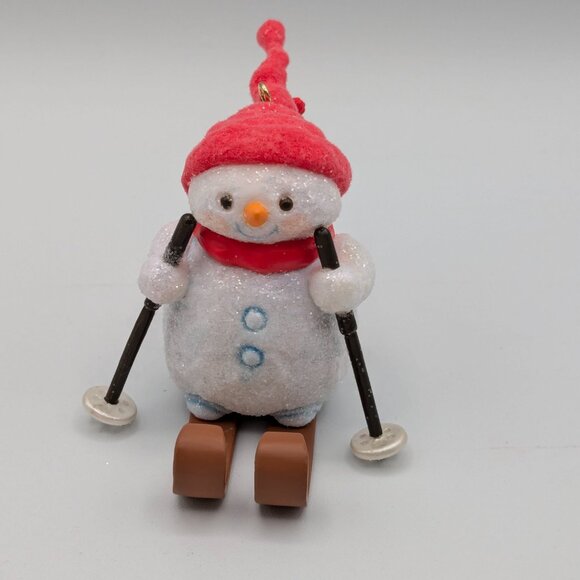 Hallmark Keepsake Snowman on the Slopes 2017 Christmas Tree Ornament - Picture 6 of 11